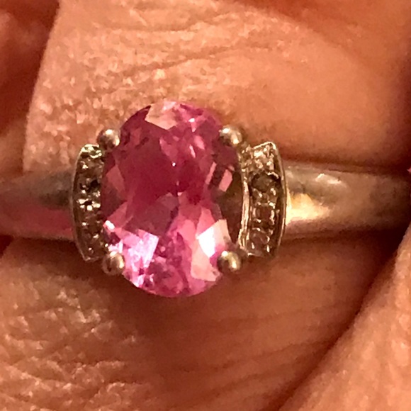 Pink Sapphire & Diamond S/S Ring. - Picture 3 of 3